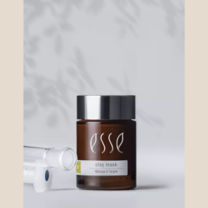 Het Esse Clay Mask is een zuiverend kleimasker dat de huid ontgift en onzuiverheden vermindert. Voor een frisse, egale en stralende huid.